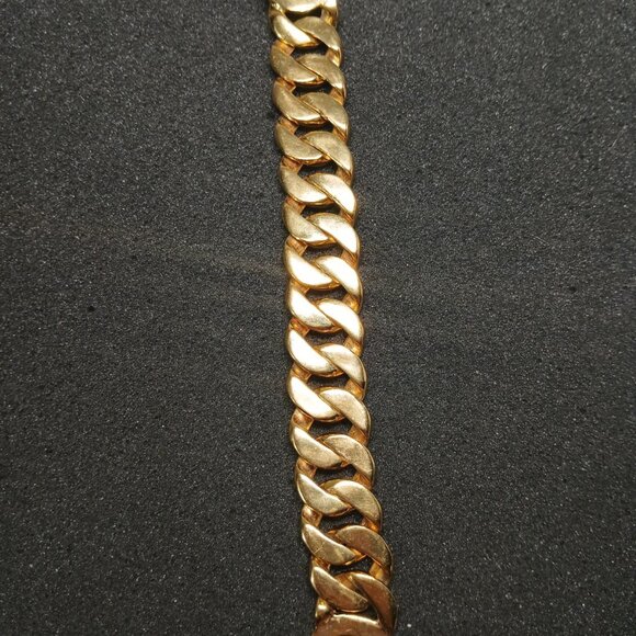 Marc by Marc Jacobs Gold Chunky Chain Bracelet Pearl Toggle Logo Clasp VGUC - Picture 10 of 15